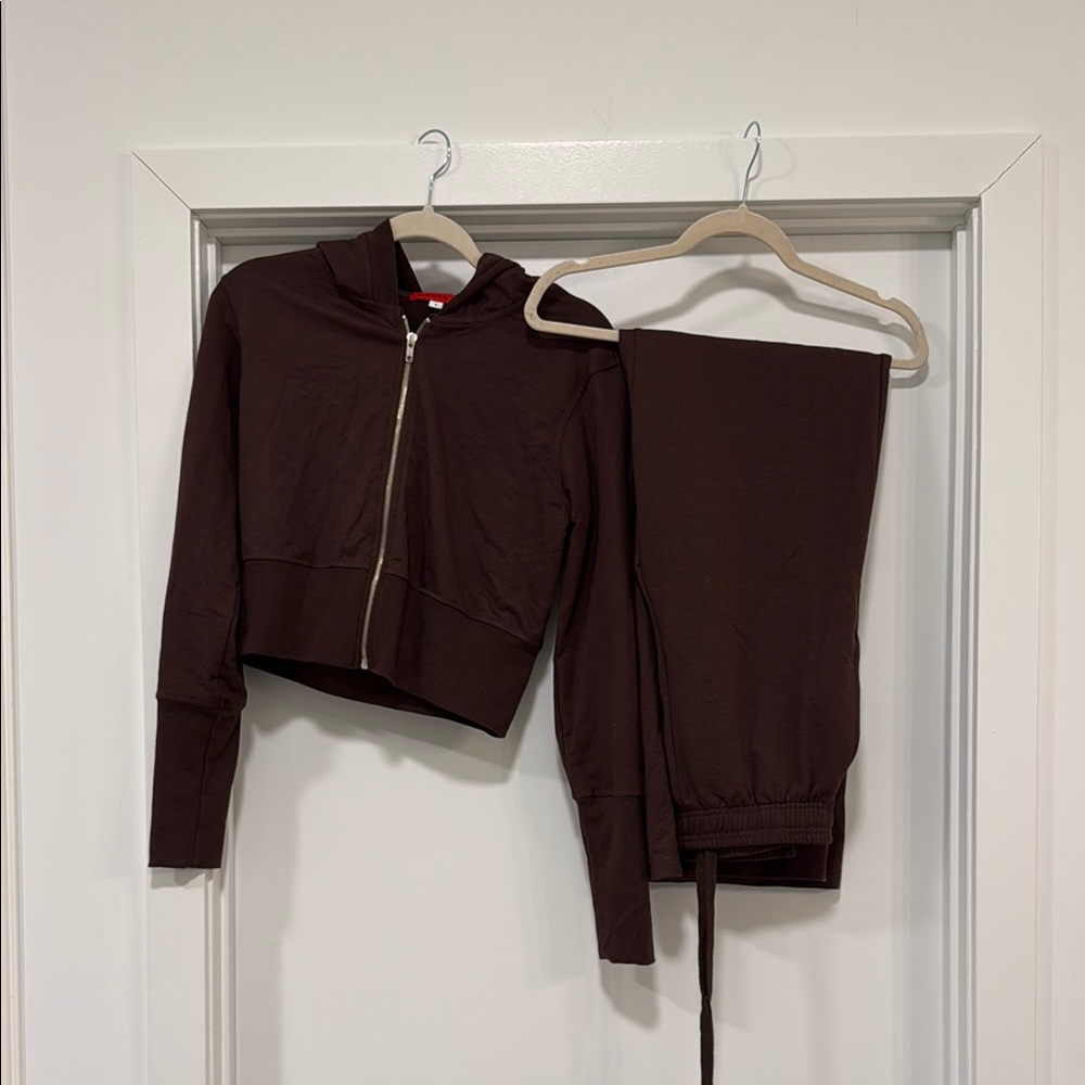 HOUSE ID Brown Zip-Up Hoodie and Sweats Set